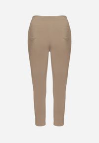 Born2be - Ciemnobeżowe Spodnie z Wiskozą z Gumką w Talii i Aplikacjami przy Nogawkach Stellorie. Okazja: na co dzień. Kolekcja: plus size. Kolor: beżowy. Materiał: wiskoza. Wzór: aplikacja. Styl: elegancki, casual