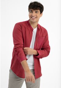 Volcano - Bawełniana koszula, Regular Fit, K-BASTO. Typ kołnierza: kołnierzyk stójkowy. Materiał: bawełna. Wzór: ze splotem. Styl: klasyczny #1