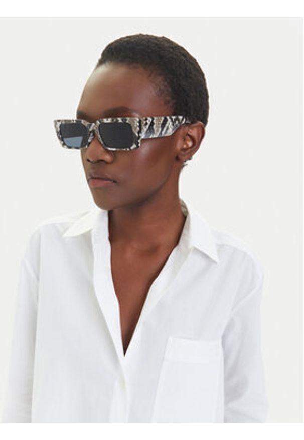 Pieces Okulary przeciwsłoneczne 17154889 Brązowy jasny. Kolor: brązowy. Materiał: syntetyk