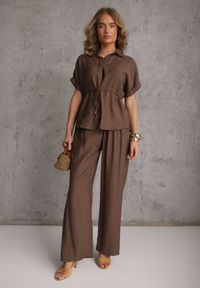 Renee - Brązowy Komplet z Wiskozy Spodnie Wide Leg i Bluzka ze Ściągaczem w Talii Daemnell. Kolor: brązowy. Materiał: wiskoza #5
