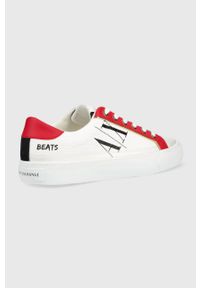 Armani Exchange sneakersy kolor biały. Nosek buta: okrągły. Zapięcie: sznurówki. Kolor: biały. Materiał: guma