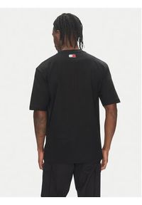 TOMMY HILFIGER - Tommy Hilfiger T-Shirt F1 Movie MW0MW41390 Czarny Regular Fit. Kolor: czarny. Materiał: bawełna #2