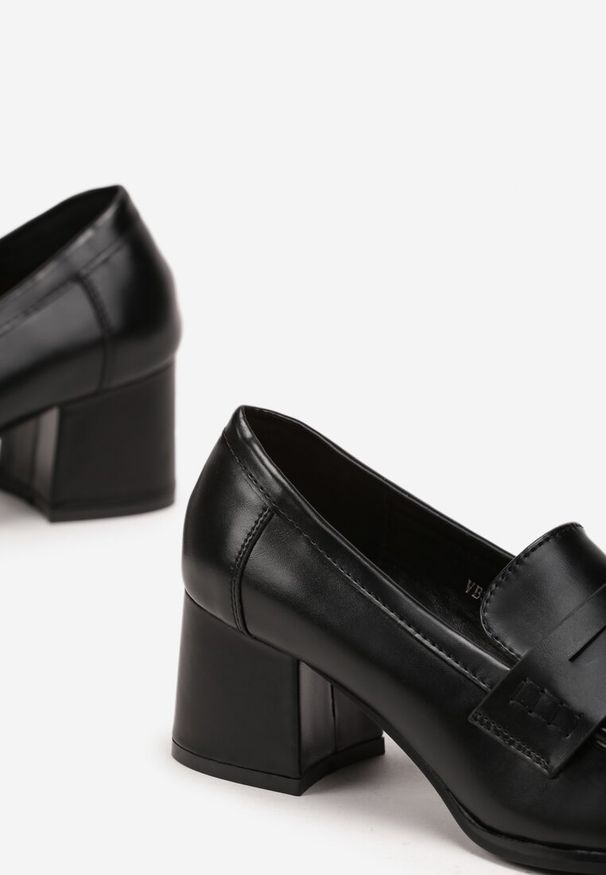 Born2be - Czarne Półbuty na Słupku z Kwadratowym Noskiem i Ozdobnym Paskiem Smotere. Zapięcie: pasek. Kolor: czarny. Obcas: na słupku. Styl: elegancki