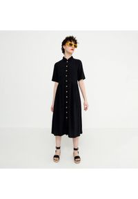 House - Koszulowa sukienka midi z domieszką lnu - Czarny. Kolor: czarny. Materiał: len. Typ sukienki: koszulowe. Długość: midi #1
