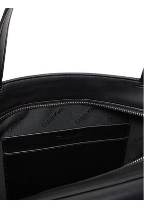 Calvin Klein Torebka Ck Re-Lock Medium Shopper LV04F3223G Czarny. Kolor: czarny. Materiał: skórzane