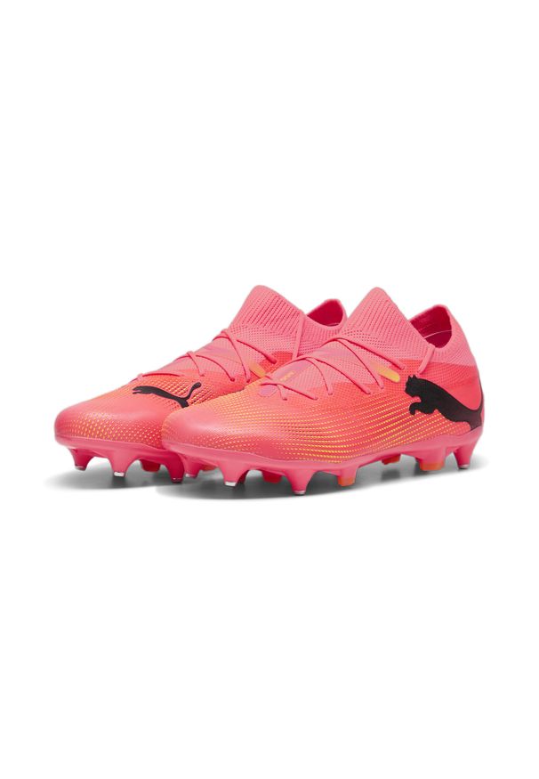 Puma - Buty piłkarskie FUTURE 7 MATCH MxSG PUMA. Kolor: czarny, pomarańczowy, wielokolorowy. Materiał: materiał, syntetyk. Sport: piłka nożna