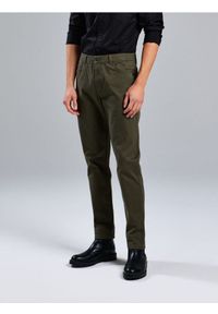 Sinsay - Spodnie jeansowe slim - zielony. Kolor: zielony #1