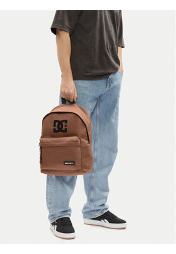 DC Plecak DCI-P-002-07 Khaki. Kolor: brązowy. Materiał: materiał, poliester