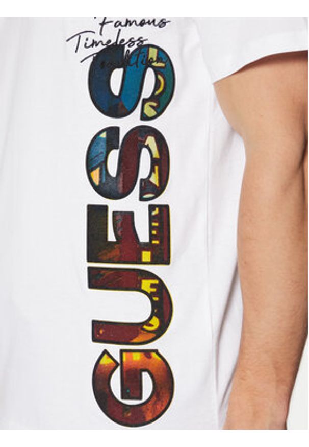 Guess T-Shirt M5RI01 KCHA1 Biały Regular Fit. Kolor: biały. Materiał: bawełna