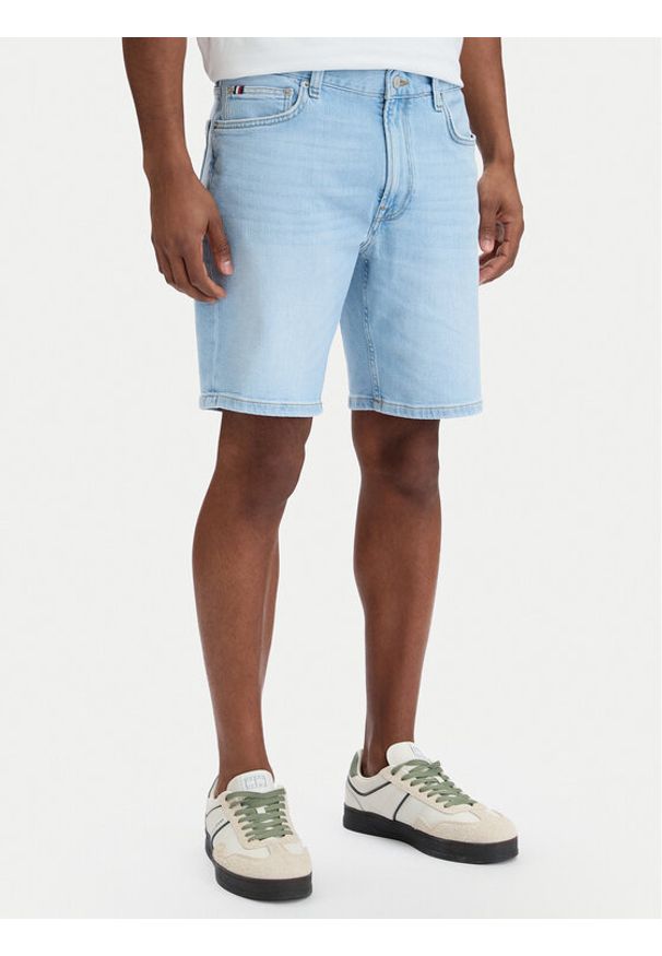 TOMMY HILFIGER - Tommy Hilfiger Szorty jeansowe Denton MW0MW42625 Niebieski Straight Fit. Kolor: niebieski. Materiał: bawełna