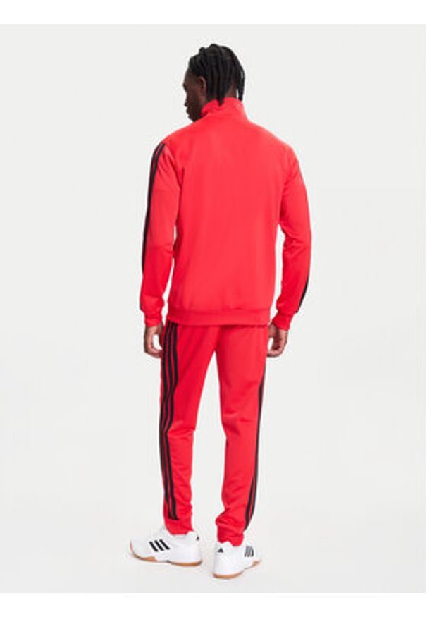 Adidas - adidas Dres Basic 3-Stripes JI8852 Czerwony Regular Fit. Kolor: czerwony. Materiał: syntetyk