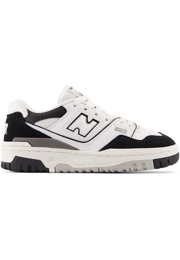 Buty dziecięce New Balance GSB550CA – białe. Okazja: na co dzień. Kolor: biały. Materiał: guma, skóra, zamsz, materiał. Szerokość cholewki: normalna. Sport: koszykówka