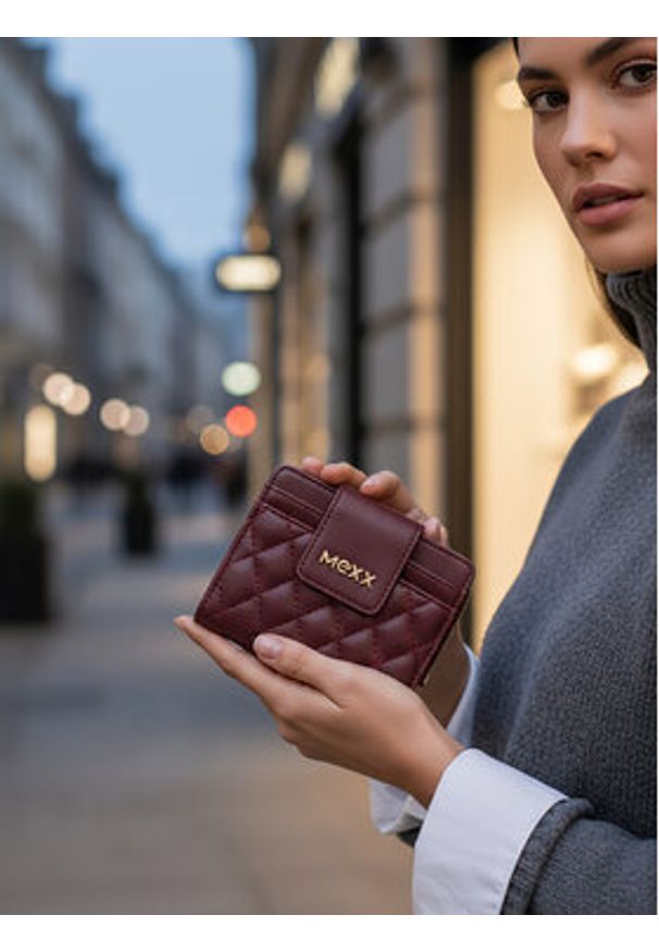 MEXX Portfel CEO-MEXX-W1-002-AW25 Bordowy. Kolor: czerwony. Materiał: syntetyk, materiał