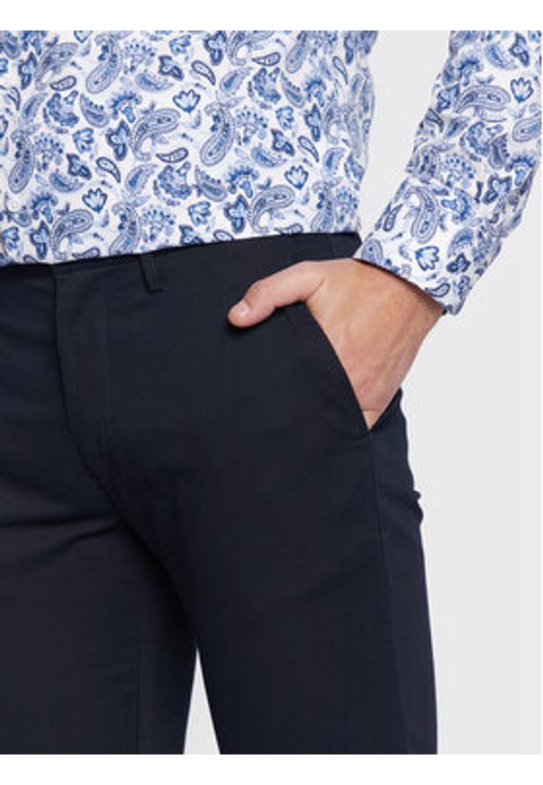 TOMMY HILFIGER - Tommy Hilfiger Chinosy Core Denton MW0MW28884 Granatowy Straight Fit. Kolor: niebieski. Materiał: bawełna