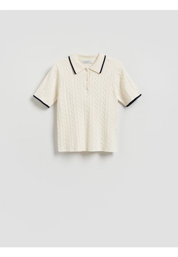 Reserved - Sweter polo z wiskozą - kremowy. Typ kołnierza: polo. Kolor: kremowy. Materiał: wiskoza