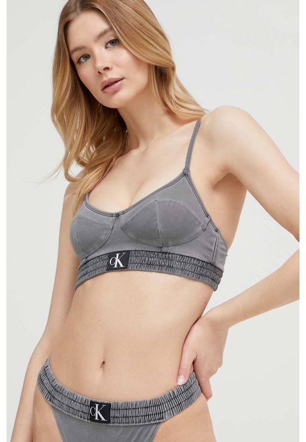Calvin Klein biustonosz kąpielowy kolor szary lekko usztywniona miseczka. Kolor: szary