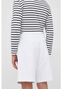Armani Exchange szorty bawełniane 3LZSAF.ZJFAZ męskie kolor biały. Kolor: biały. Materiał: bawełna #2