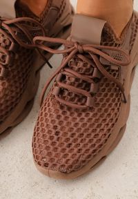 Renee - Brązowe Streetwearowe Sneakersy z Siateczki na Perforowanej Podeszwie Clythusa. Kolor: brązowy. Materiał: skóra. Szerokość cholewki: normalna. Sport: fitness #4