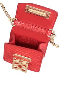 Kazar - Czerwona mini torebka z tłoczonej skóry. Kolor: czerwony. Dodatki: z breloczkiem. Materiał: skórzane, z tłoczeniem. Styl: elegancki, casual, klasyczny #2