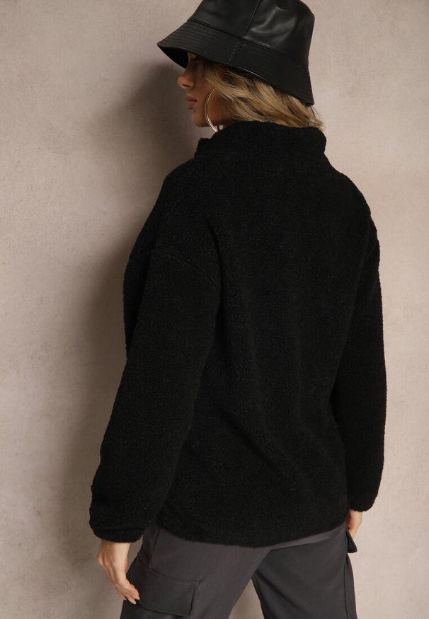 Renee - Czarna Kurtka Baranek Rozpinana Inarethia. Kolor: czarny. Materiał: futro. Sezon: zima