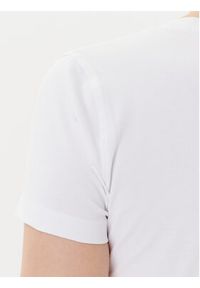 Guess T-Shirt W5YI08 J1314 Biały Regular Fit. Kolor: biały. Materiał: bawełna #3