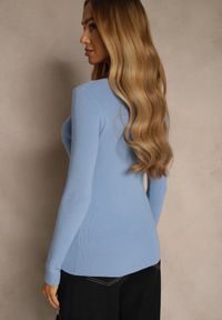 Renee - Niebieski Sweter o Taliowanym Kroju z Nieregularnym Dekoltem w V Fenalissa. Okazja: na co dzień. Kolor: niebieski. Długość: krótkie. Sezon: zima, jesień. Styl: casual #2