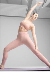 Puma - Damski stanik MOVE CLOUDSPUN AOP PUMA Rose Quartz Pink. Kolor: różowy