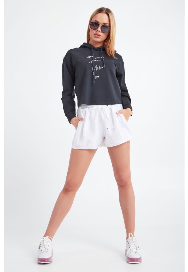 Szorty Emporio Armani krótkie, klasyczne