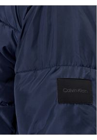 Calvin Klein Kurtka puchowa K10K110329 Granatowy Regular Fit. Kolor: niebieski. Materiał: syntetyk #7