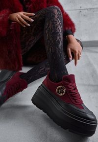 Renee - Bordowe Chunky Sneakersy Vices na Platformie z Okrągłym Detalem Sedvira. Okazja: na spacer. Nosek buta: okrągły. Kolor: czerwony. Materiał: skóra, koronka, jeans. Obcas: na platformie. Sport: turystyka piesza #1