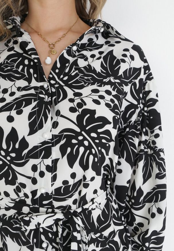 Born2be - Czarna Koszulowa Sukienka Mini z Materiałowym Paskiem i Szerokimi Mankietami Fidonisa. Kolor: czarny. Materiał: materiał. Długość rękawa: długi rękaw. Wzór: kwiaty, nadruk. Typ sukienki: koszulowe. Długość: mini