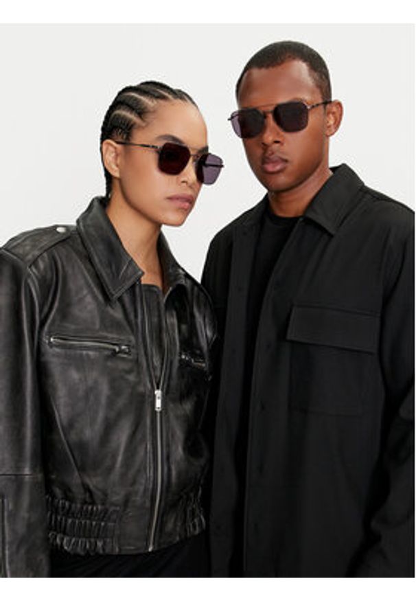Calvin Klein Okulary przeciwsłoneczne CK22115S Złoty. Kolor: złoty