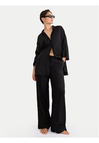 Triumph Koszulka piżamowa Summer Wear 10227228 Czarny Regular Fit. Kolor: czarny. Materiał: wiskoza #4