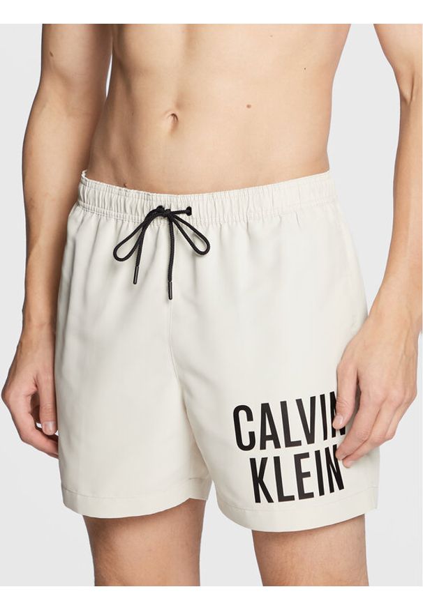 Calvin Klein Swimwear Szorty kąpielowe KM0KM00790 Écru Regular Fit. Materiał: syntetyk