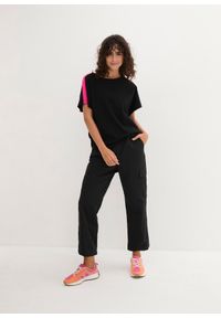 bonprix - T-shirt z neonowymi paskami. Kolor: czarny. Wzór: aplikacja #2