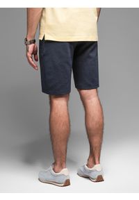 Ombre Clothing - Casualowe męskie szorty SLIM FIT z dzianiny żakardowej – granatowe V1 - Rozmiar: M. Okazja: na co dzień. Kolor: niebieski. Materiał: żakard, dzianina. Styl: casual #6