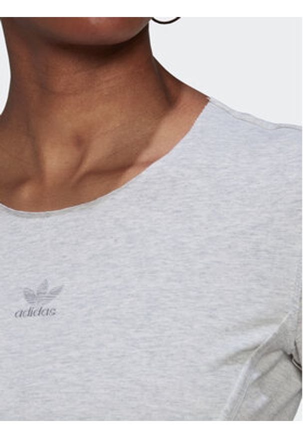 Adidas - adidas T-Shirt Crop Loungewear HL9130 Szary Regular Fit. Kolor: szary. Materiał: bawełna