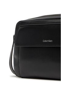 Calvin Klein Kosmetyczka Ck Sleek 2G Washbag K50K513039 Czarny. Kolor: czarny. Materiał: skóra