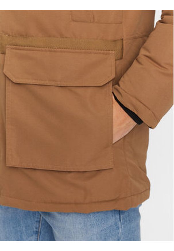 Jack & Jones - Jack&Jones Kurtka zimowa Wing 12235858 Brązowy Regular Fit. Kolor: brązowy. Materiał: syntetyk. Sezon: zima
