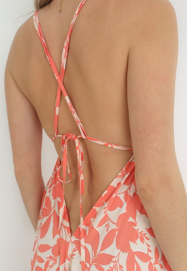 Born2be - Pomarańczowa Rozkloszowana Sukienka Maxi z Odkrytymi Plecami z Wiskozy Olythy. Kolor: pomarańczowy. Materiał: wiskoza. Sezon: lato. Długość: maxi