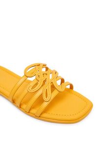 TOMMY HILFIGER - Tommy Hilfiger Klapki Th Script Flat Mule Lth FW0FW09368 Żółty. Kolor: żółty. Materiał: skóra #2