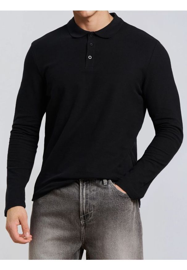 Sinsay - Bawełniana koszulka polo - czarny. Typ kołnierza: polo. Kolor: czarny. Materiał: bawełna