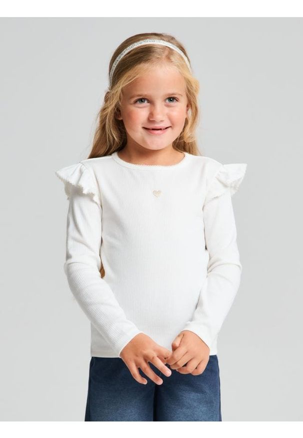 Sinsay - Prążkowana koszulka z falbankami - kremowy. Typ kołnierza: kołnierz z falbankami. Kolor: kremowy. Materiał: prążkowany