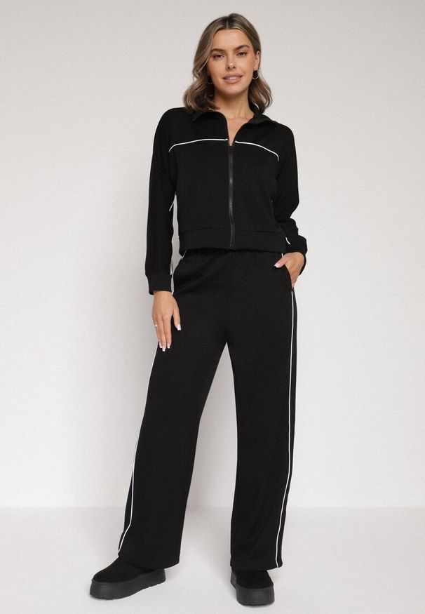 Born2be - Czarny Retro Komplet Dresowy z Wiskozą Szerokie Spodnie i Bluza ze Stójką Sewelda. Kolor: czarny. Materiał: wiskoza, dresówka. Sport: turystyka piesza
