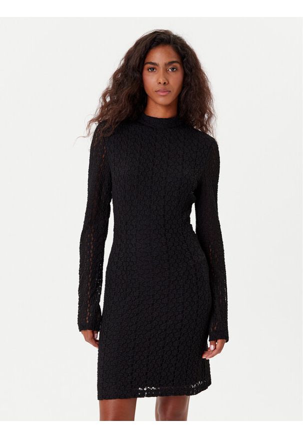 BARDOT - Bardot Sukienka koktajlowa Vezza Floral 57152DB1 Czarny Regular Fit. Kolor: czarny. Materiał: syntetyk, bawełna. Styl: wizytowy