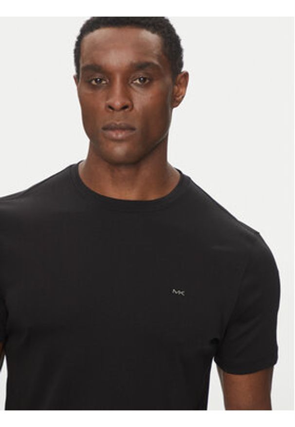 Michael Kors T-Shirt CB95FJ2C93 Czarny Regular Fit. Kolor: czarny. Materiał: bawełna