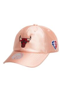 Mitchell & Ness - Czapka Chicago Bulls. Kolor: różowy. Styl: sportowy #1