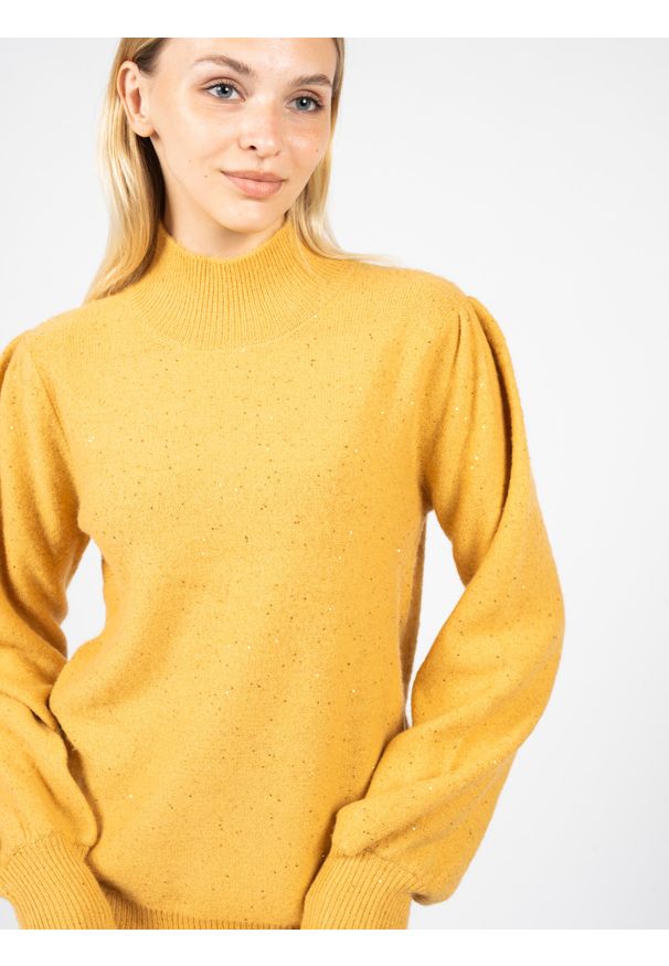 Silvian Heach Sweter "Melisia" | CVA22189LU | Melisia | Kobieta | Żółty. Okazja: na co dzień. Typ kołnierza: kołnierzyk stójkowy. Kolor: żółty. Materiał: bawełna, poliester. Wzór: aplikacja. Styl: casual