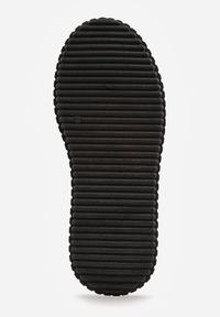 Renee - Czarne Sneakersy Vices na Platformie z Tłoczeniem Ozdobione Metaliczną Aplikacją Eriri. Kolor: czarny. Materiał: jeans. Szerokość cholewki: normalna. Wzór: aplikacja. Obcas: na platformie #9