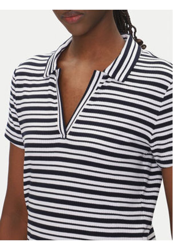 EA7 Emporio Armani Polo 7W000490 AF12654 FB101 Biały Regular Fit. Typ kołnierza: polo. Kolor: biały. Materiał: wiskoza